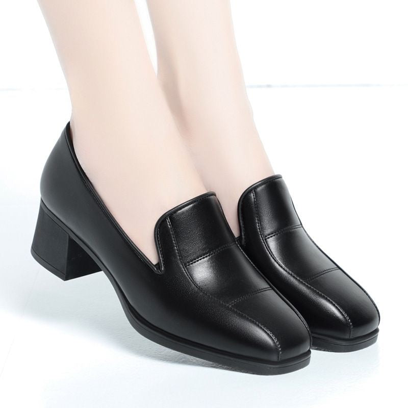 Zapatos de tacón medio a cuadros