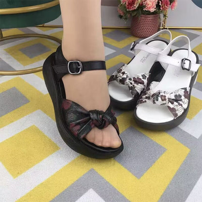 Sandalias con plataforma estampadas