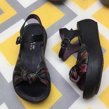 Sandalias con plataforma estampadas