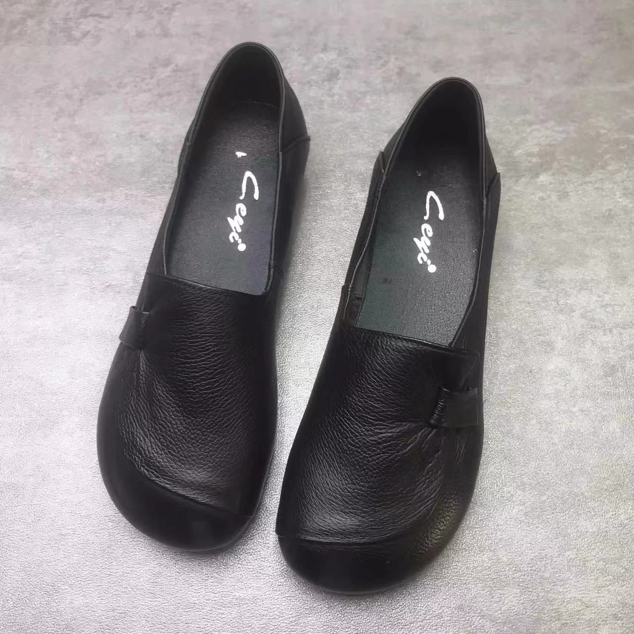 Zapatos de madre con suela blanda de piel de vaca
