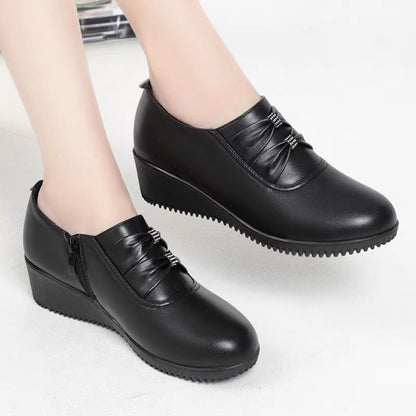 Zapatos de suela blanda de cuero genuino para mediana edad