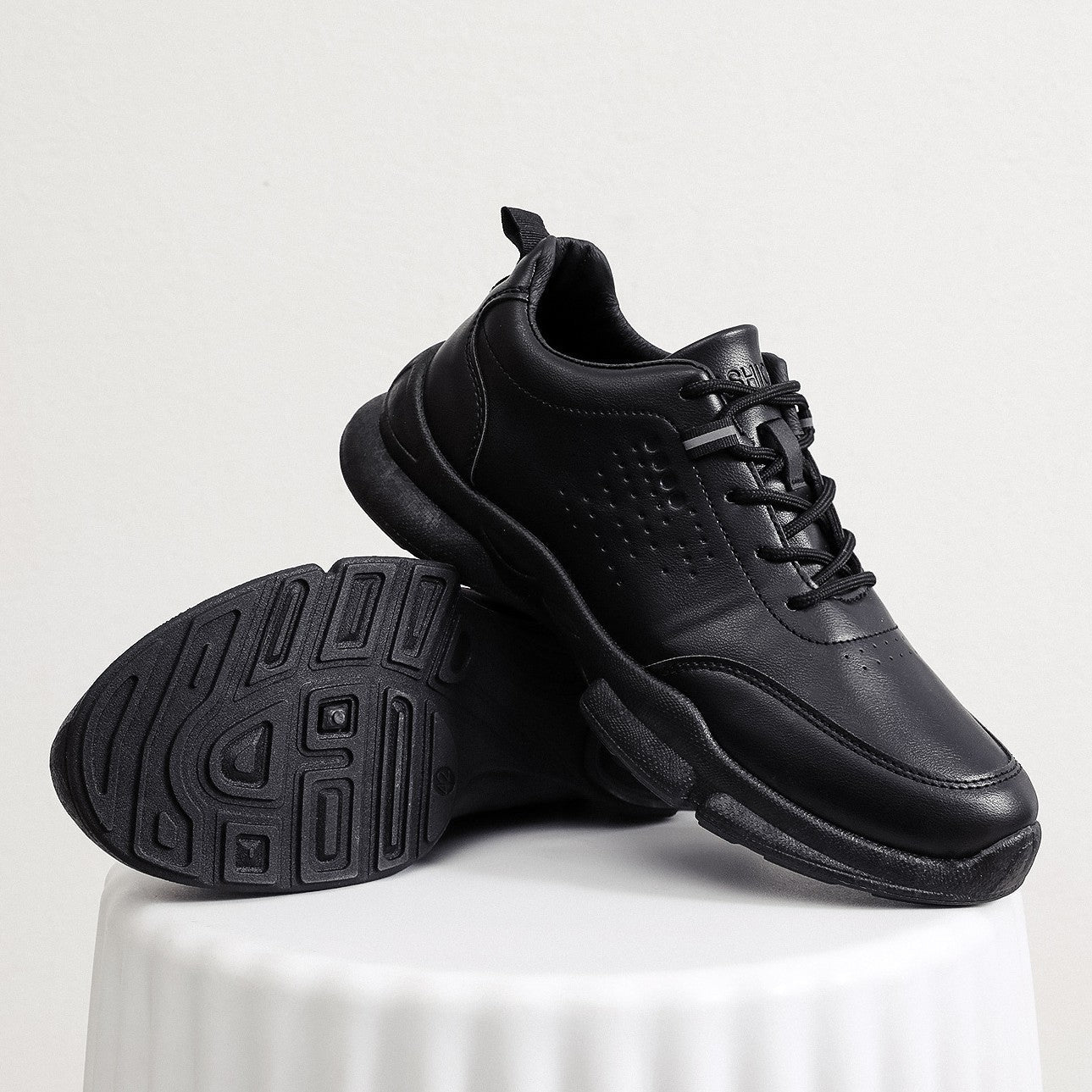 Nuevos zapatos casuales transpirables para hombre.