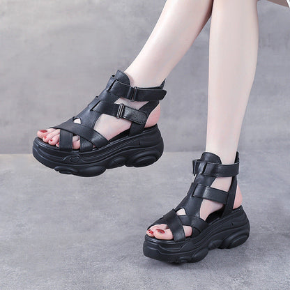 Sandalias romanas con plataforma