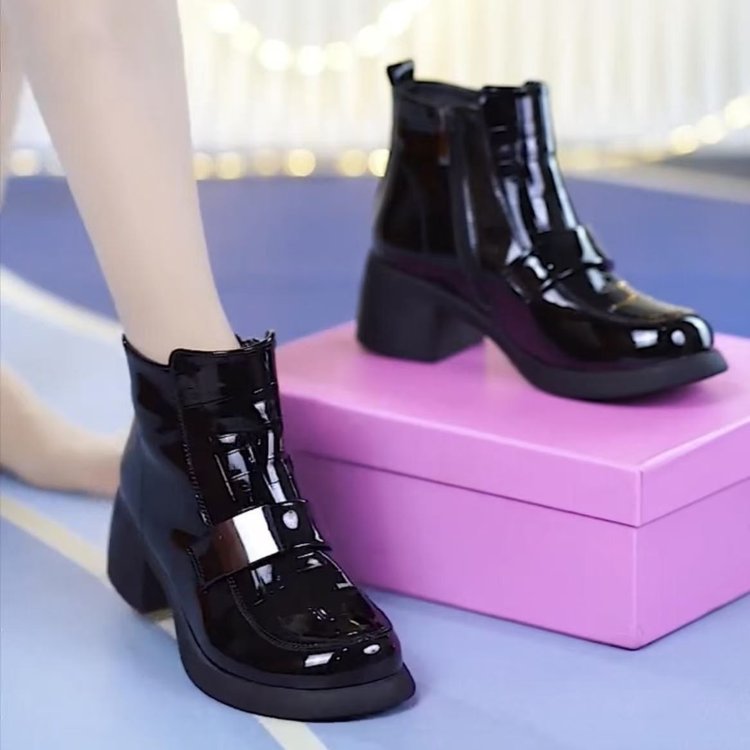 Botines de charol