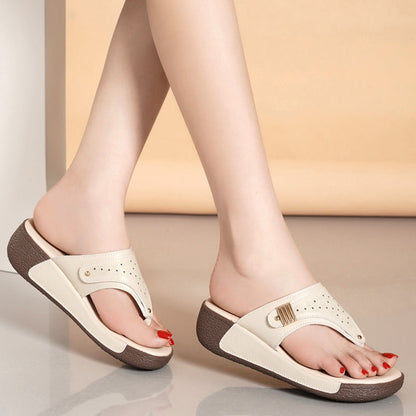Chanclas con tacón de cuña
