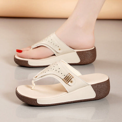 Chanclas con tacón de cuña