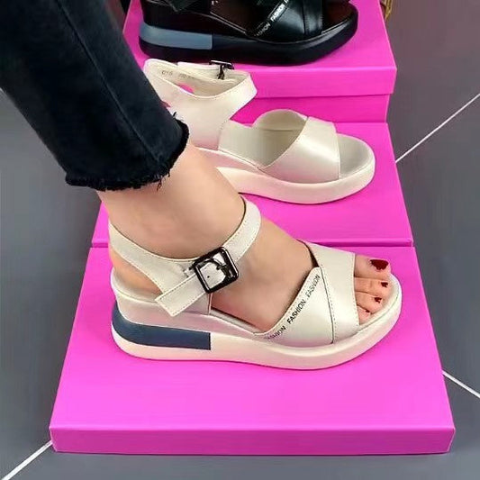 Sandalias de mujer con punta abierta y suela gruesa