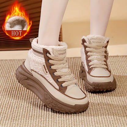 Zapatos casuales de caña alta de terciopelo.