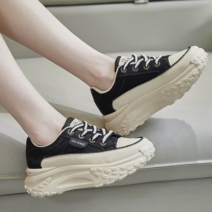 Zapatillas deportivas casuales de suela gruesa con aumento de altura