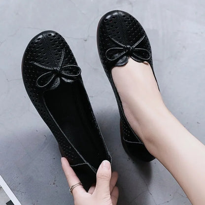 Zapatos huecos suaves y cómodos de suela plana