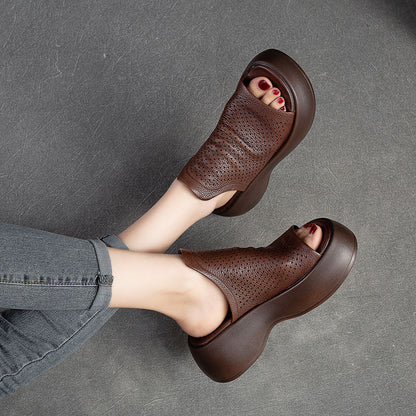 Sandalias huecas de suela gruesa