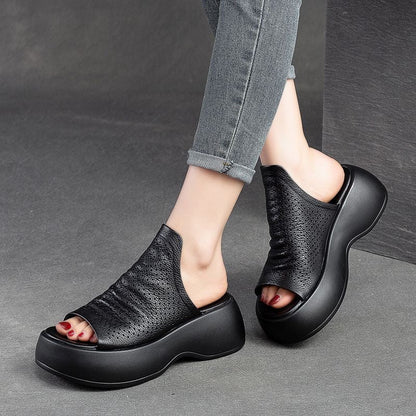 Sandalias huecas de suela gruesa