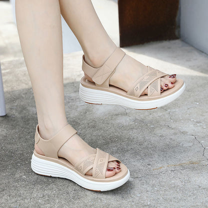 Sandalias de plataforma cruzada
