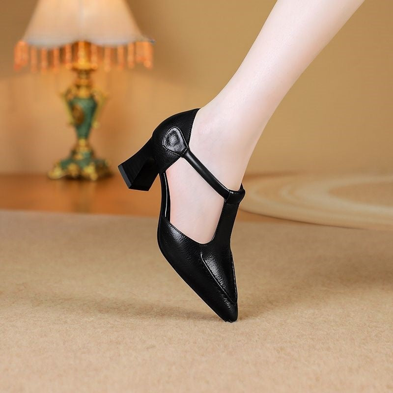 Zapatos de tacón alto elegantes de piel suave