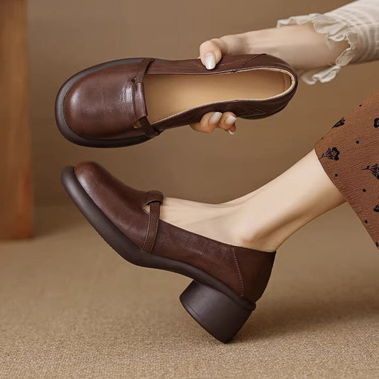 Zapatos de salón retro con punta redonda y tacón grueso