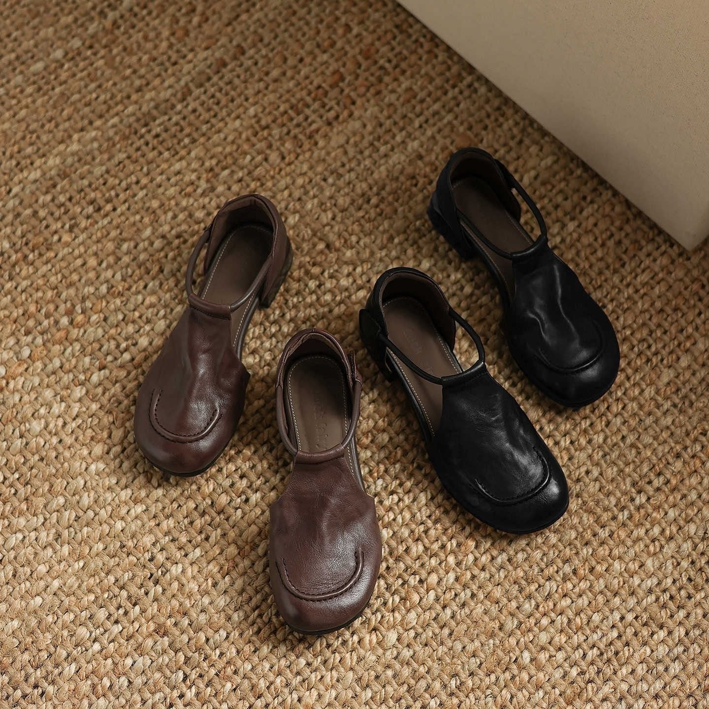 Zapatos de piel estilo francés retro con tacón bajo