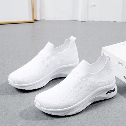 2025 Zapatos de madre de malla con suela blanda