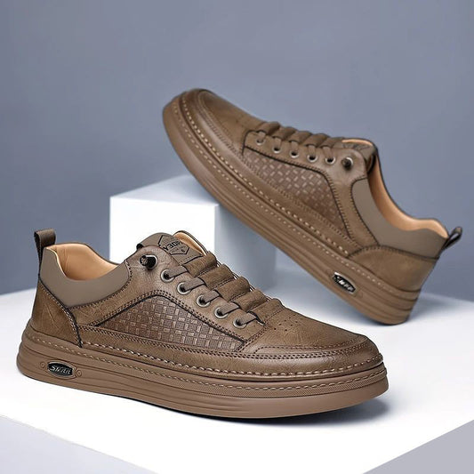 Zapatos masculinos de primavera y nuevos zapatos casuales de moda de otoño, los hombres pedalean zapatos de frijol con un pie, la versión coreana está llena de zapatos casuales.