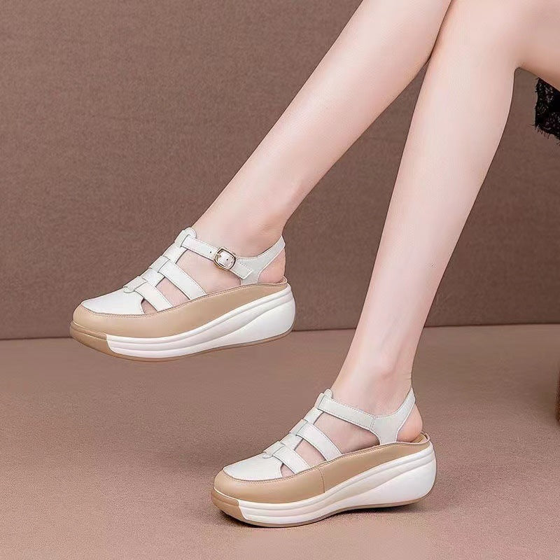 Sandalias con hebilla