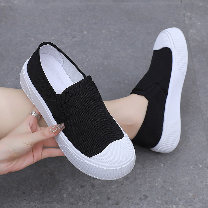 Mocasines de suela blanda con punta redonda